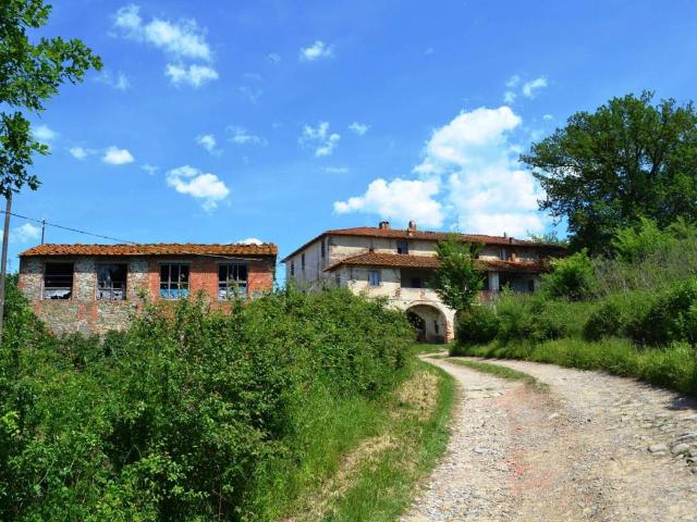 Rustico / Casale in vendita a Reggello FI