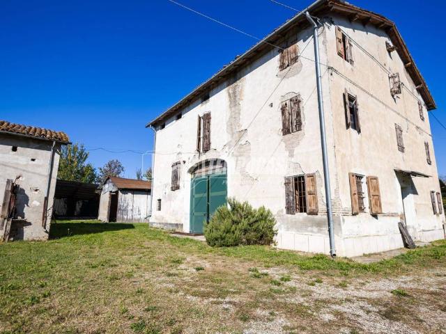 Rustico / Casale in vendita a Reggio Emilia RE