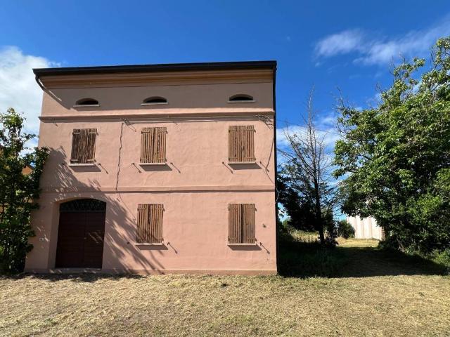 Rustico / Casale in vendita a Reggiolo RE