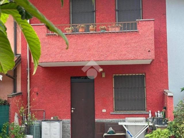 Rustico / Casale in vendita a Rho MI