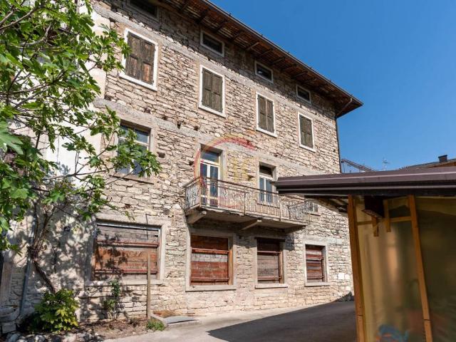 Rustico / Casale in vendita a Riva del Garda TN