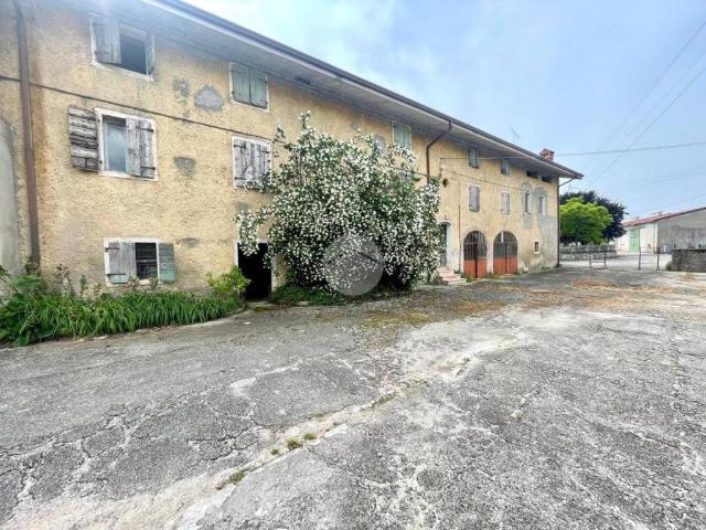 Rustico / Casale in vendita a Rivoli Veronese VR