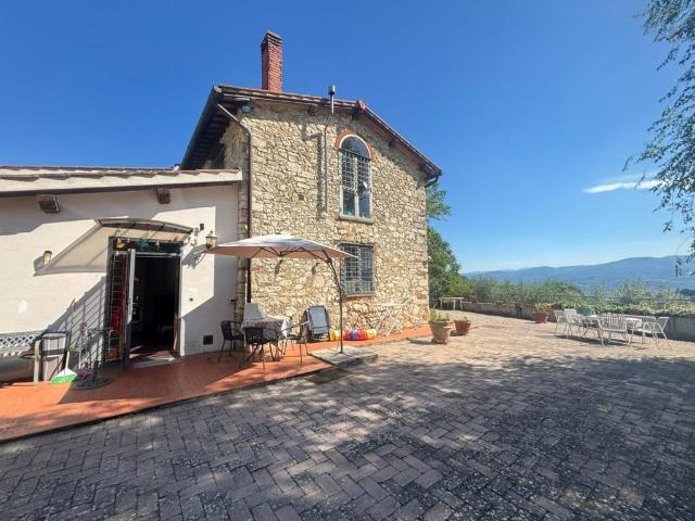Rustico / Casale in vendita a Rignano sull'Arno FI
