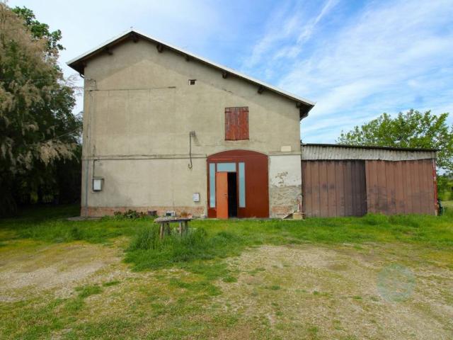 Rustico / Casale in vendita a Rio Saliceto RE