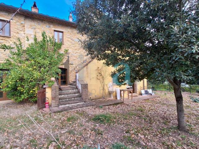Rustico / Casale in vendita a Riparbella PI