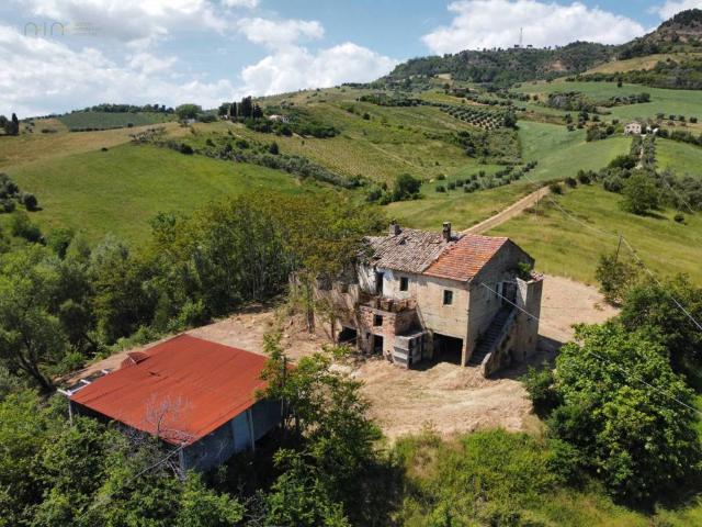 Rustico / Casale in vendita a Ripatransone AP