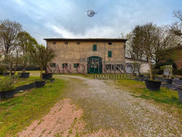 Rustico / Casale in vendita a Rubiera RE