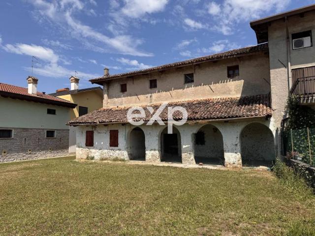 Rustico / Casale in vendita a Ruda UD