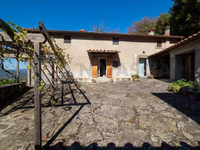 Rustico / Casale in vendita a Rufina FI