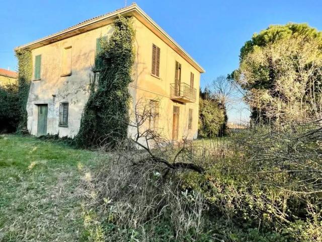 Rustico / Casale in vendita a Russi RA