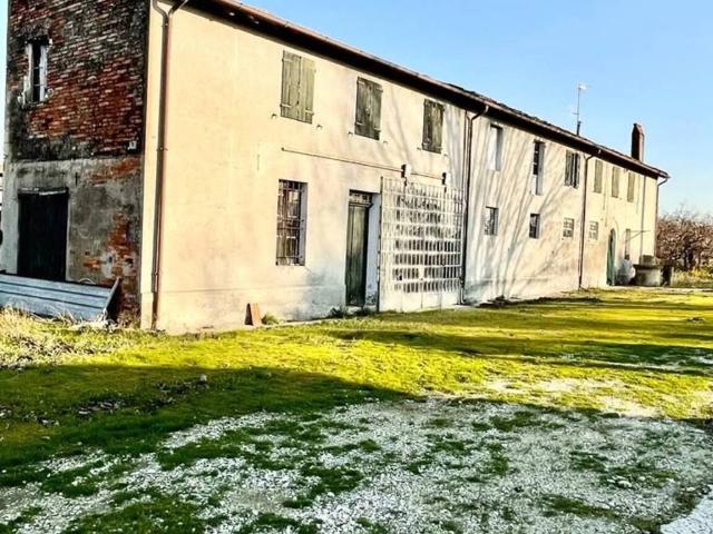 Rustico / Casale in vendita a Russi RA