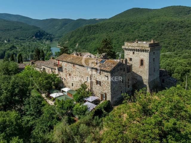 Rustico / Casale in vendita a Todi PG