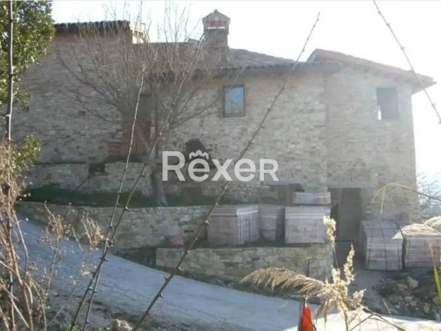 Rustico / Casale in vendita a Todi PG