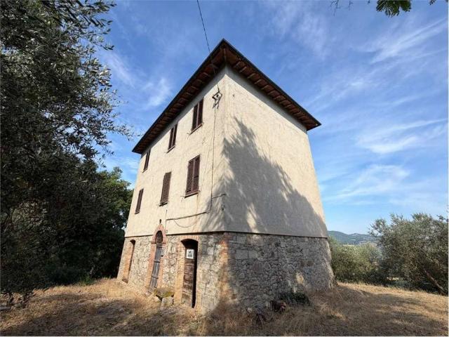 Rustico / Casale in vendita a Todi PG