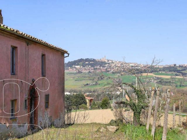 Rustico / Casale in vendita a Todi PG