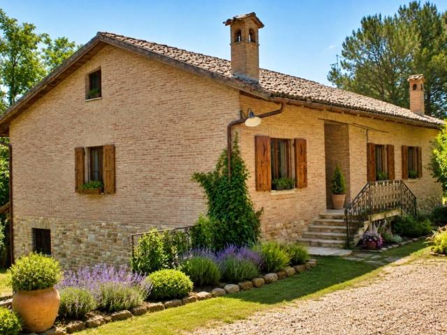 Rustico / Casale in vendita a Todi PG