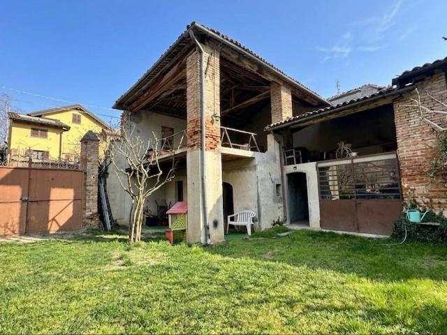 Rustico / Casale in vendita a Tonco AT