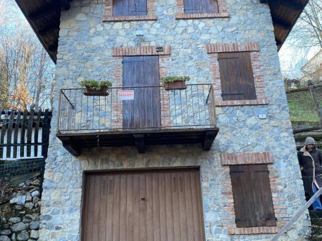 Rustico / Casale in vendita a Torre Mondovì CN