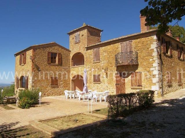 Rustico / Casale in vendita a Torrita di Siena SI
