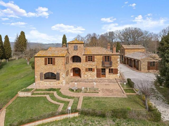 Rustico / Casale in vendita a Torrita di Siena SI
