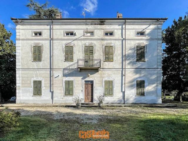 Rustico / Casale in vendita a Tortona AL