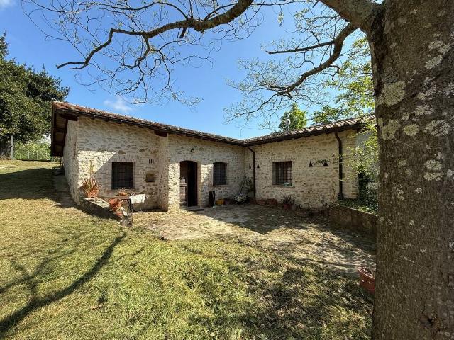 Rustico / Casale in vendita a Tarano RI