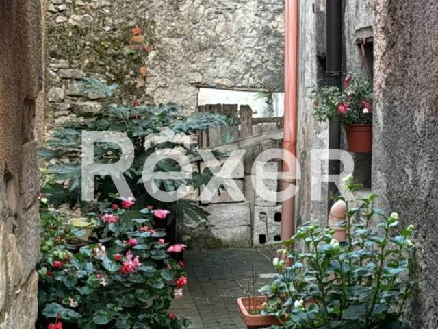 Rustico / Casale in vendita a Teggiano SA
