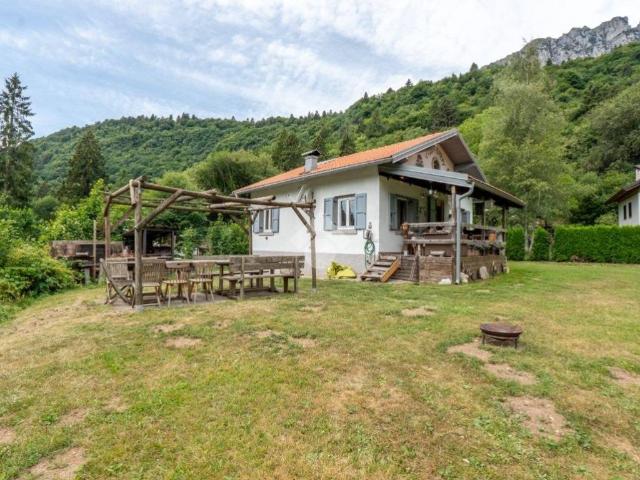 Rustico / Casale in vendita a Tenno TN