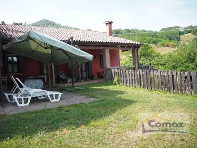 Rustico / Casale in vendita a Teolo PD