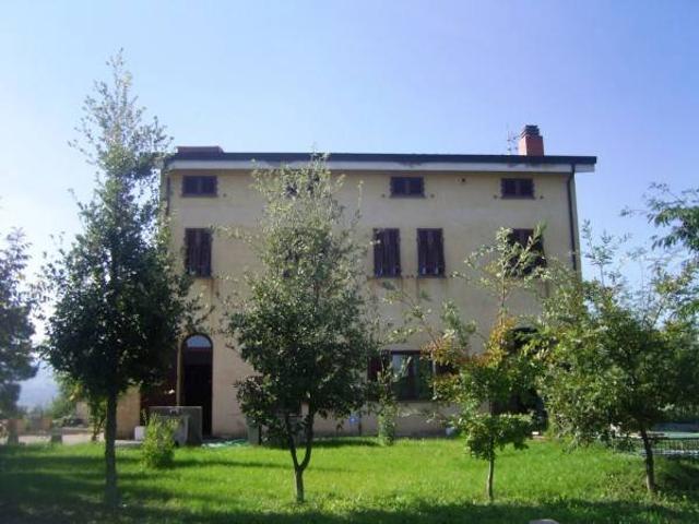 Rustico / Casale in vendita a Terricciola PI