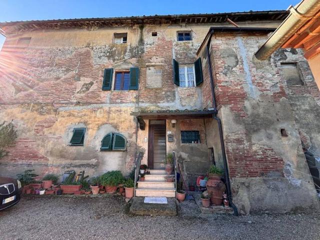 Rustico / Casale in vendita a Terricciola PI