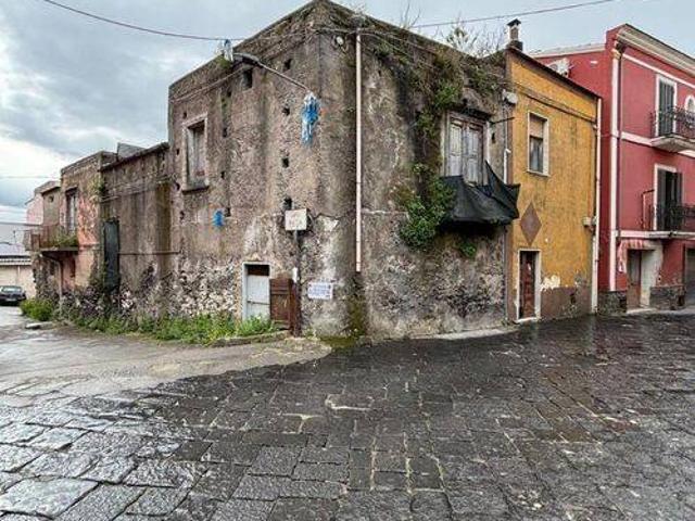 Rustico / Casale in vendita a Terzigno NA