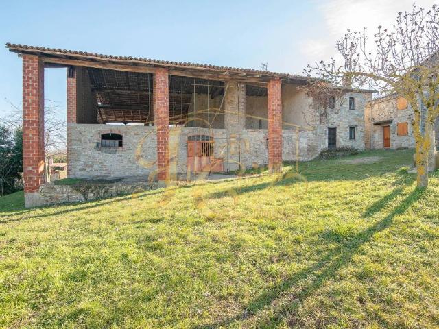 Rustico / Casale in vendita a Travo PC