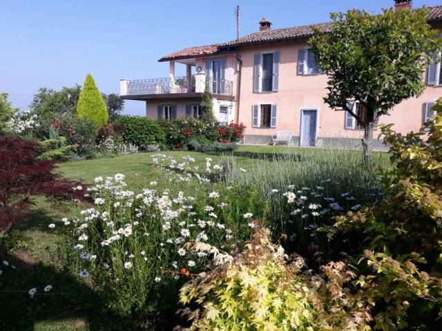 Rustico / Casale in vendita a Travacò Siccomario PV