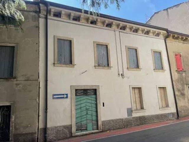 Rustico / Casale in vendita a Tregnago VR