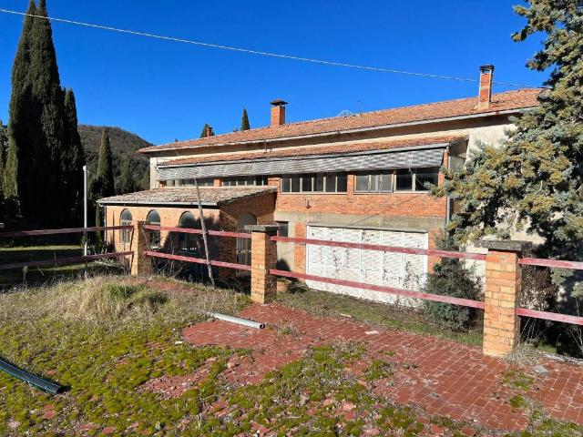 Rustico / Casale in vendita a Trequanda SI