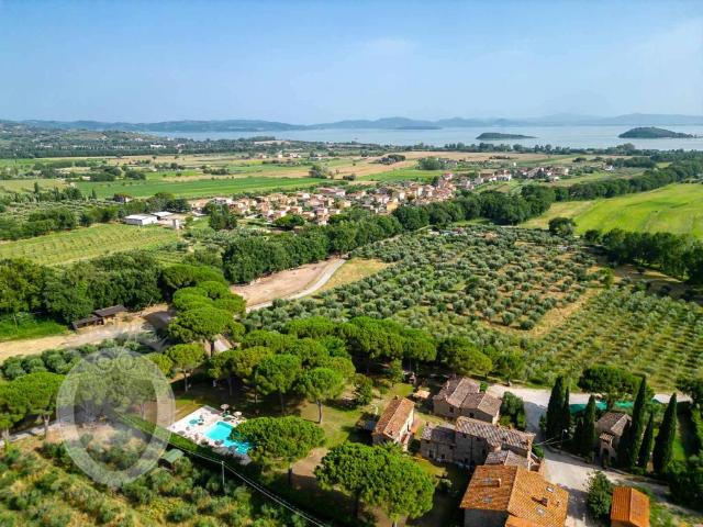 Rustico / Casale in vendita a Tuoro sul Trasimeno PG