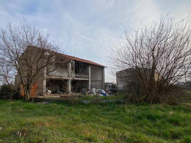 Rustico / Casale in vendita a Urago d'Oglio BS