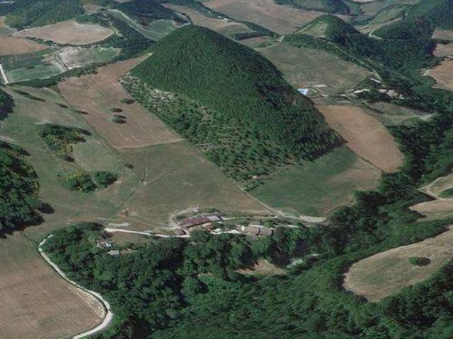 Rustico / Casale in vendita a Urbania PU