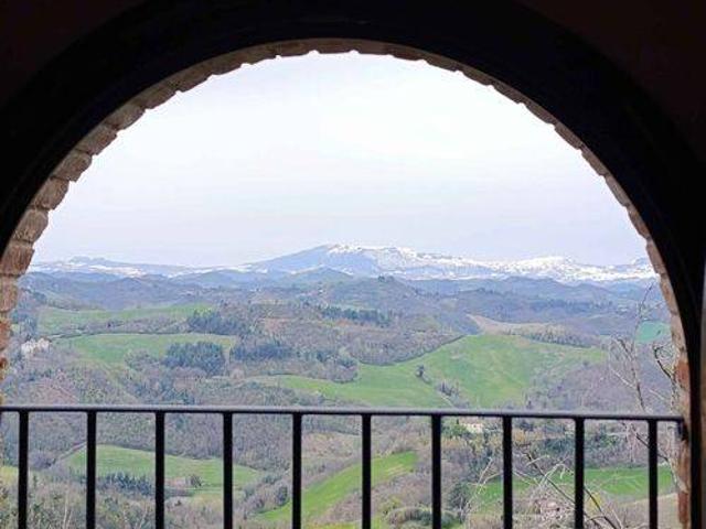 Rustico / Casale in vendita a Urbino PU