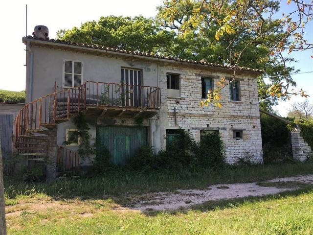 Rustico / Casale in vendita a Urbino PU