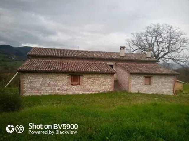 Rustico / Casale in vendita a Urbino PU