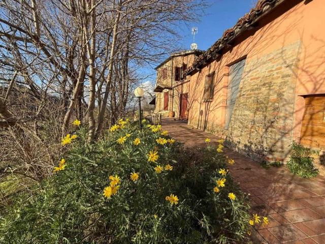 Rustico / Casale in vendita a Urbino PU