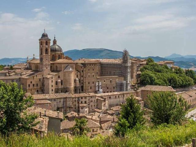 Rustico / Casale in vendita a Urbino PU