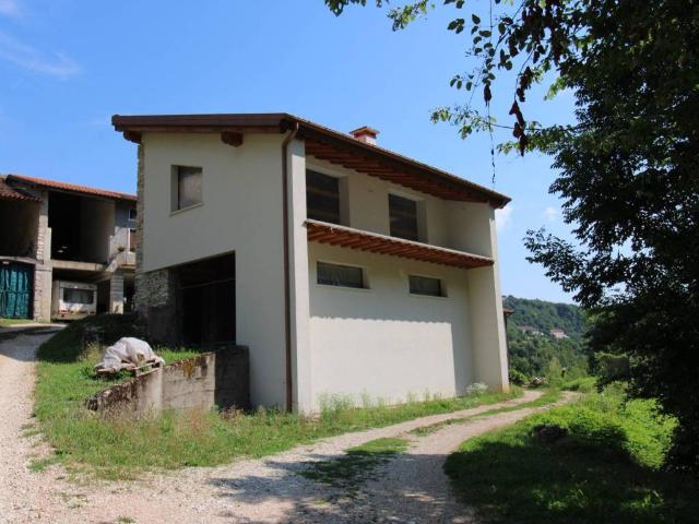 Rustico / Casale in vendita a Valdagno VI