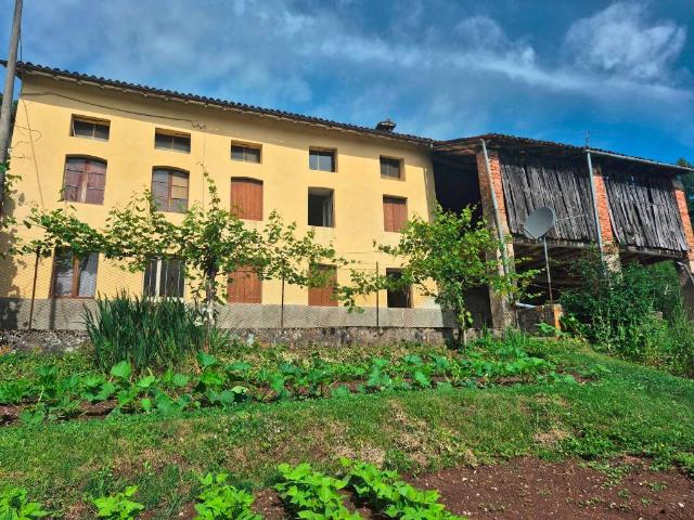 Rustico / Casale in vendita a Valdagno VI