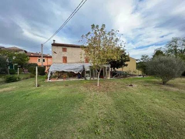 Rustico / Casale in vendita a Valeggio sul Mincio VR