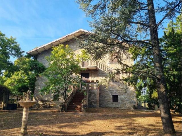 Rustico / Casale in vendita a Valfabbrica PG