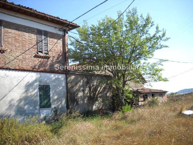 Rustico / Casale in vendita a Vallefoglia PU