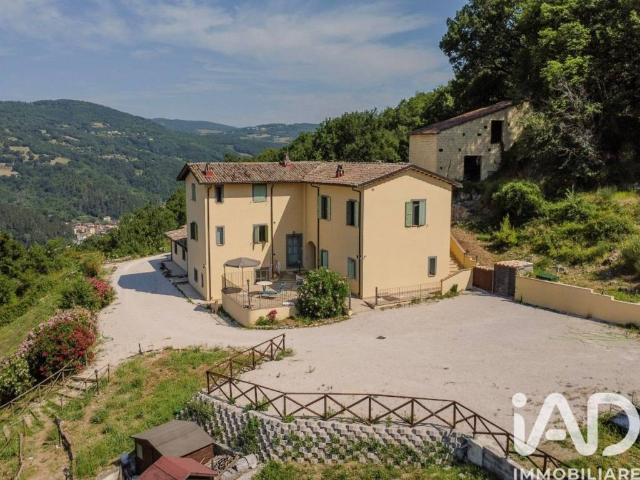 Rustico / Casale in vendita a Valtopina PG